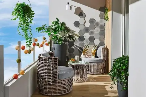 Alternatywne materiały i pomysły na aranżację płytek na balkon