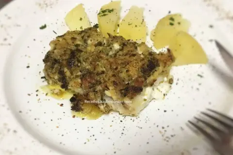 Poisson à la bordelaise, croustillant et savoureux, servi avec des pommes de terre vapeur. Un délice !