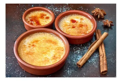 Arroz negro: postres cítricos y ligeros para un final perfecto