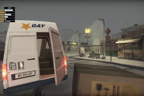 Symulator kuriera: biały van z napisem "GAY" i gwiazdą, otwarte drzwi z paczkami w środku, miejski krajobraz.