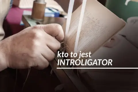 Ręce introligatora zszywają kartki starej książki. Kto to jest introligator? To artysta, który nadaje książkom nowe życie.