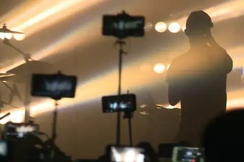 Ile trwa koncert Bars and Melody? Przygotuj się na emocjonujące chwile