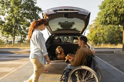 Coppia con cane e auto usata con iva esposta, ideale per chi ha diritto alla legge 104.