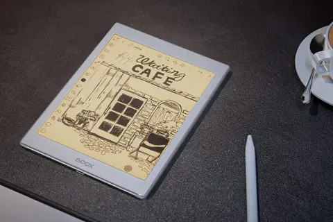Une liseuse BOOX affiche un dessin de café, parfait pour lire vos nextory sur liseuse.