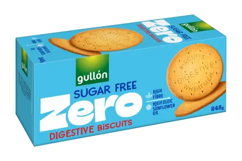 Opakowanie ciastek Gullón Zero Sugar Free Digestive Biscuits z dwoma ciastkami na wierzchu.