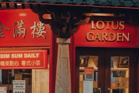 Chinatown Londyn: TOP 5 autentycznych restauracji przewodnik smakosza