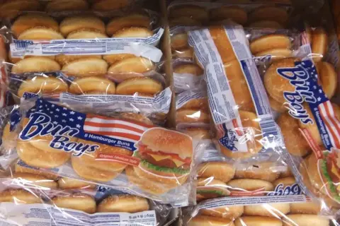 Gdzie kupić bułki do mini burgerów? Sprawdź najlepsze opcje!