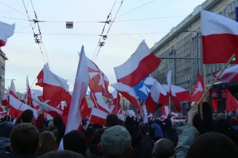 Patriotyzm w polskiej kulturze: Ewolucja, dzieła i współczesne oblicza