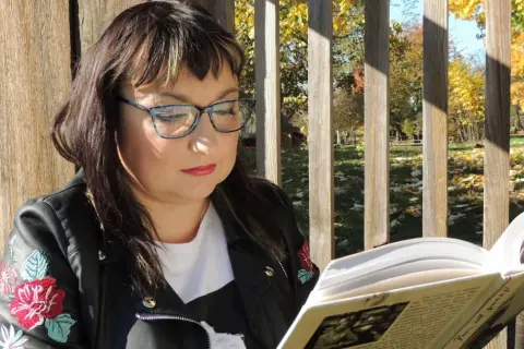 Jaki obraz ludzkiego losu kreuje literatura? Odkryj ukryte prawdy