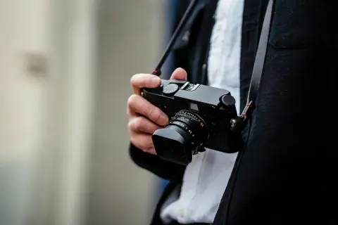 Ile bierze fotograf? Sprawdź ceny i co wpływa na koszty usług