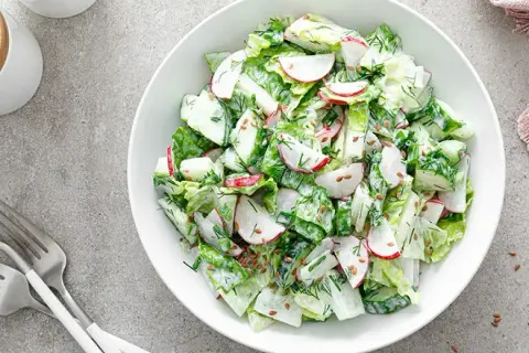 Salade concombre yaourt: l'astuce pour un croquant parfait