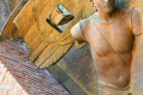 Igor Mitoraj Helios – tajemnice rzeźby i jej artystyczne znaczenie