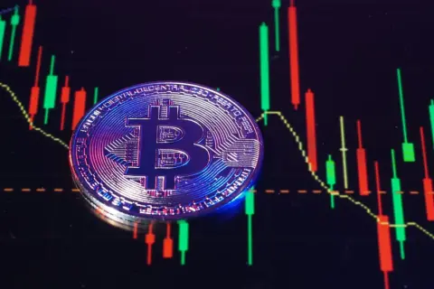 Kryptowaluty: Jak oszuści kradną? Rozpoznaj sygnały i chroń się
