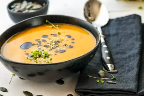Hokkaido Kürbissuppe: Einfaches Rezept für cremigen Herbstgenuss