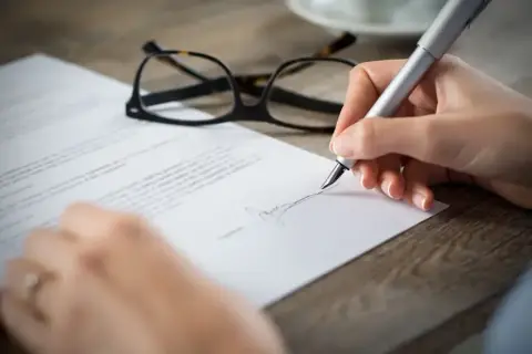Jak odstąpić od umowy z Telepol i uniknąć problemów z zwrotem