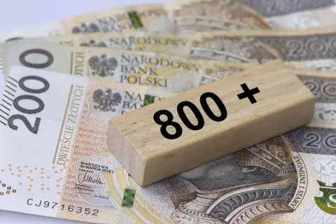 Uwaga! Ostateczny termin 800 plus: Nie przegap złożenia wniosku i strać szansę na świadczenie