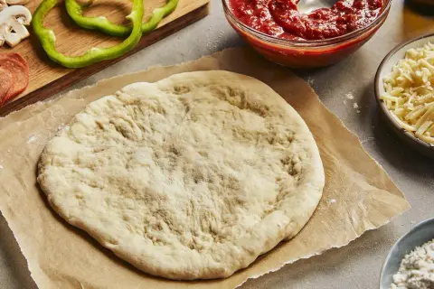 Pâte à pizza maison inratable : le secret d'une pizza pro (recettes & astuces)