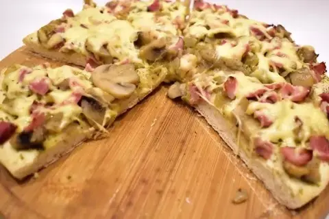 Jak zrobić pizzę lepszą niż z pizzerii? Mój przepis!