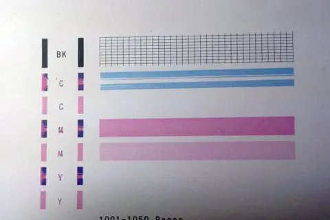 Drukarka drukuje na różowo? Rozwiąż problem z cyjanem!