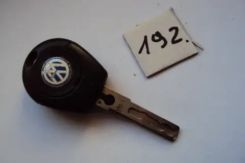 Wymiana baterii w kluczyku VW – proste kroki, uniknij problemów