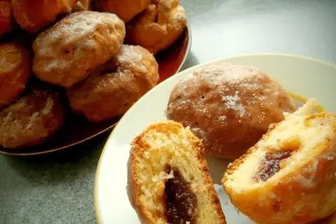 Pyszne paczki bezglutenowe pieczone – łatwy przepis na smakołyk