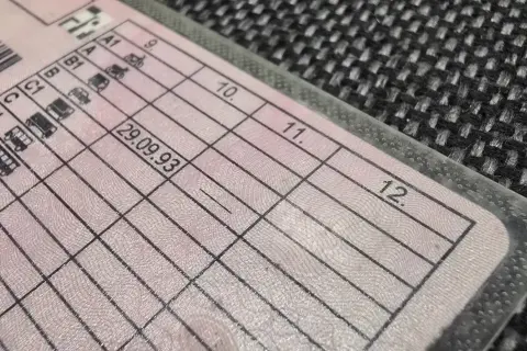 Prawo jazdy B 2026: Ile wydasz? Scenariusze i oszczędności.