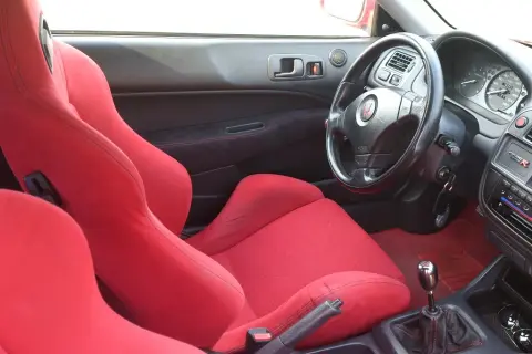Spoiler Mugen Civic VIII: Kupić, zamontować, czy warto? Poradnik