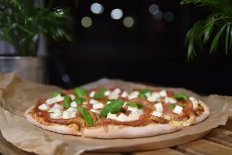 Jak jeść pizzę we Włoszech? Savoir-vivre i błędy turystów