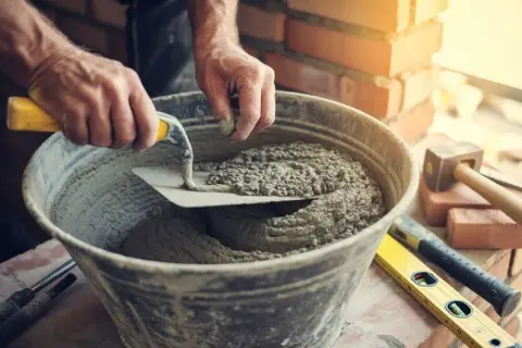 Jaką zaprawę wybrać do murowania bloczków betonowych - poradnik