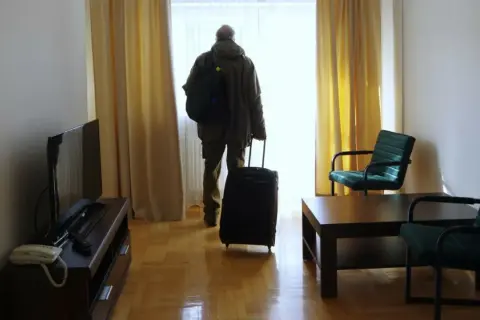 Sanatorium NFZ: Ile kosztuje pokój jednoosobowy i ukryte opłaty?