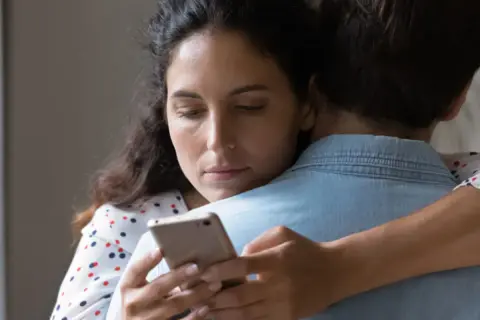 Czy zdrada emocjonalna to grzech? Poznaj duchowe konsekwencje