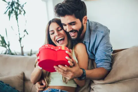 Życzenia walentynkowe dla mężczyzny, któremu się podobam – 10 inspiracji