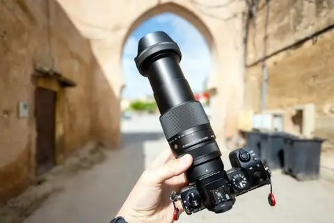 Obiektyw 300mm jaki zoom - czy to naprawdę stała ogniskowa?