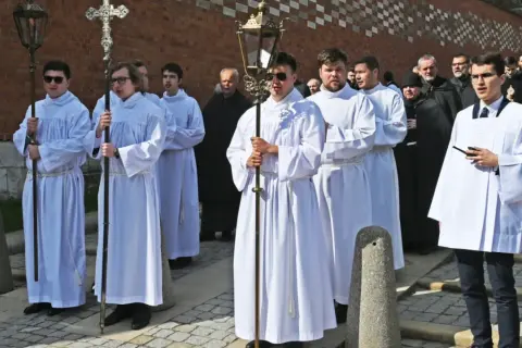 Co to jest tradycja kościoła i dlaczego jest tak ważna dla wiernych