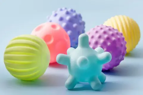 Przytulanka sensoryczna – jak wspiera rozwój dziecka i zmysły