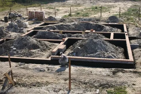 Jak izolować fundament? Uniknij błędów i oszczędź!