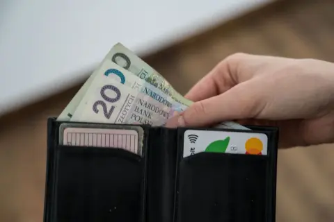 Ile trzeba oddać za chwilówki? Sprawdź koszty i ukryte opłaty