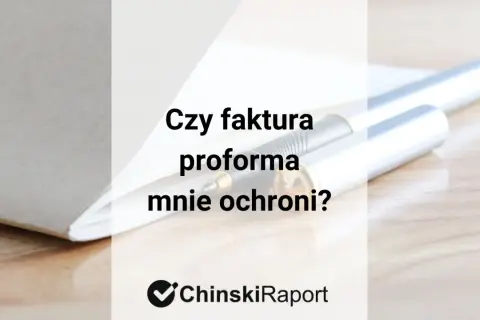 Otwarty notatnik z długopisem i tekstem "Czy faktura proforma mnie ochroni?".