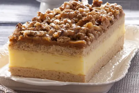 Ciasto Snickers według Aleksandry - prosty przepis na smaczny deser