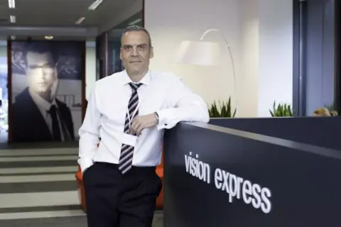 Czy w Vision Express dobrze badają wzrok? Opinie i doświadczenia klientów