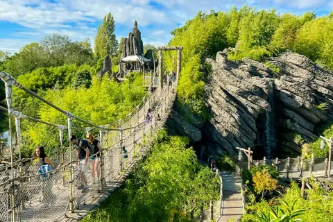 Disneyland Paris für Erwachsene: Tipps, Attraktionen & Shows