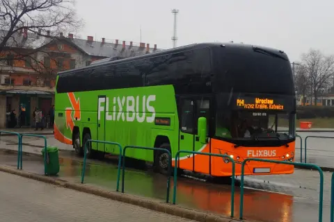 PolskiBus z psem? (Teraz FlixBus) Czy Twój pupil może jechać?