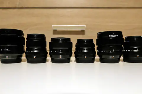 Jaki obiektyw do Fuji? Odkryj najlepsze opcje dla każdego fotografa