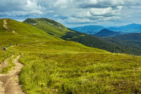 Bieszczady: Szlaki idealne dla Ciebie? Wybierz z ekspertem!