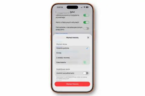 iPhone: czyszczenie pamięci podręcznej Safari. Wybierz zakres danych do usunięcia, np. ostatnią godzinę, dzisiaj lub całą historię.
