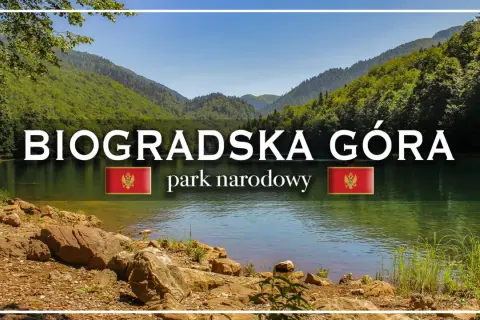 Spokojne jezioro otoczone zielonymi wzgórzami w parku narodowym Biogradska Gora.