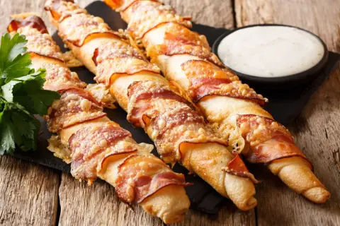 Co z ciasta na pizzę? 10 kreatywnych przepisów, które zaskoczą