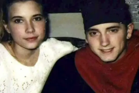 Czy Eminem ma żonę? Odkryj prawdę o jego życiu osobistym
