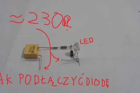 Jak prawidłowo podłączyć kondensator do LED: Poradnik krok po kroku