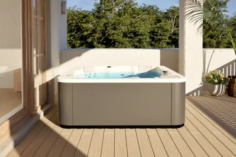 Marzysz o relaksie? Wanna spa jacuzzi na tarasie z widokiem na zieleń zaprasza do błogiego odpoczynku.